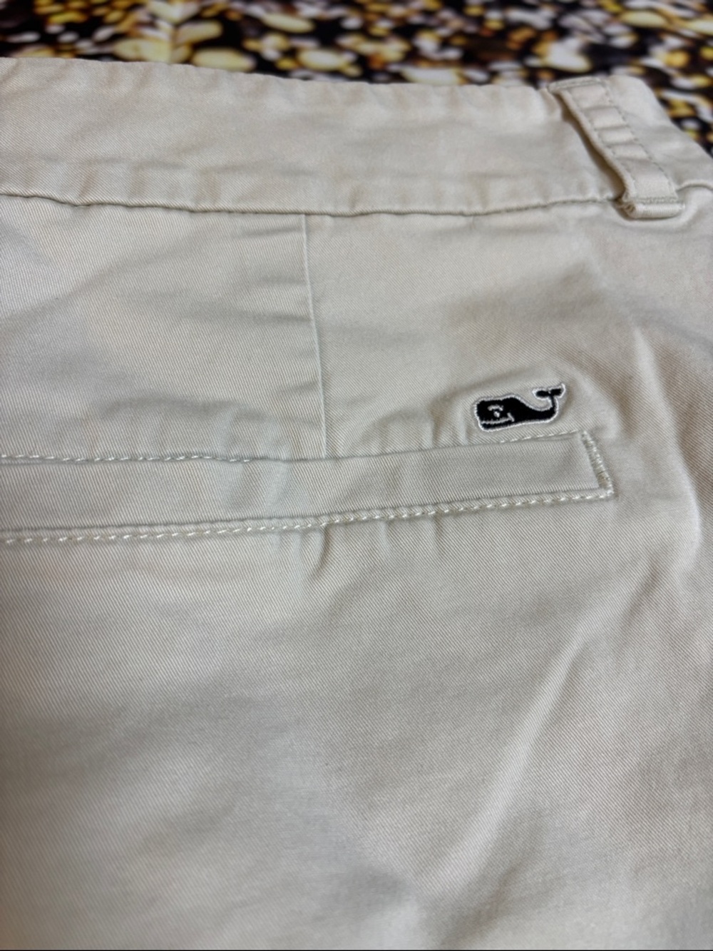 Vineyard Vines Women's Khaki Cream Chino Shorts (0029) - Picture 3 of 3